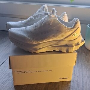 ALO Unisex 6,5 Yoga White Running Shoes